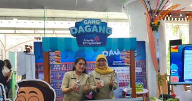 Belajar Kelola Keuangan Bisnis Lewat Game Gang Dagang, PPKUKM Jaksel Sasar Pelaku UMKM di Bazar Dekranasda
