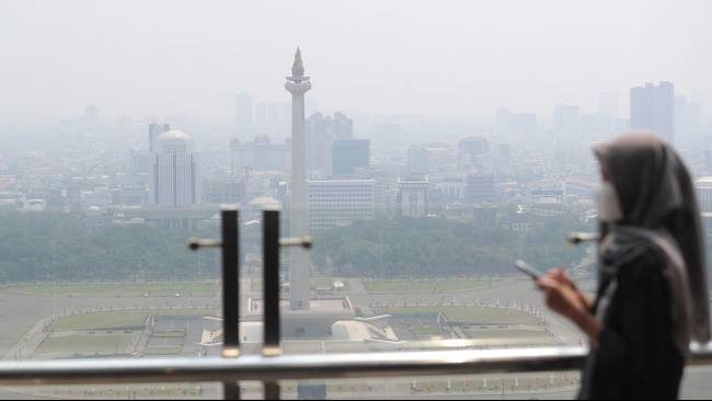 Kualitas Udara Jakarta Memburuk, Peringkat Keempat Terburuk di Dunia, Warga Diimbau Pakai Masker